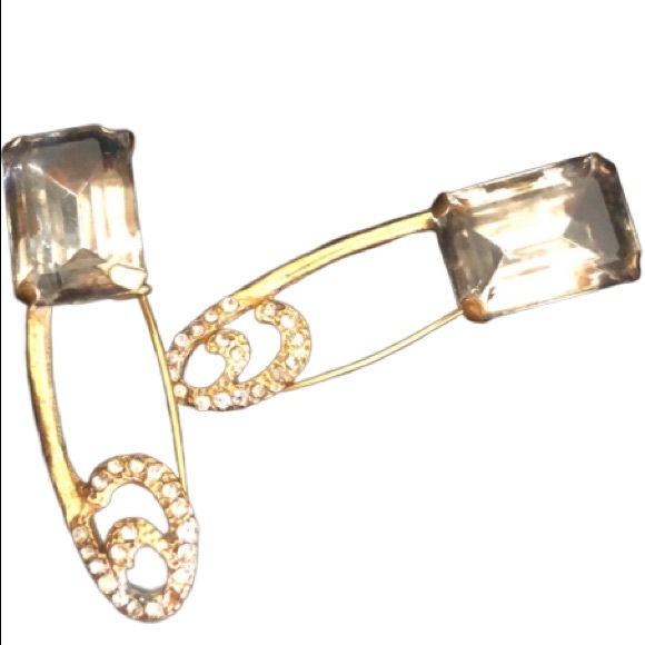 🌟UNIQUE VTG PINS🌟 - Picture 2 of 3